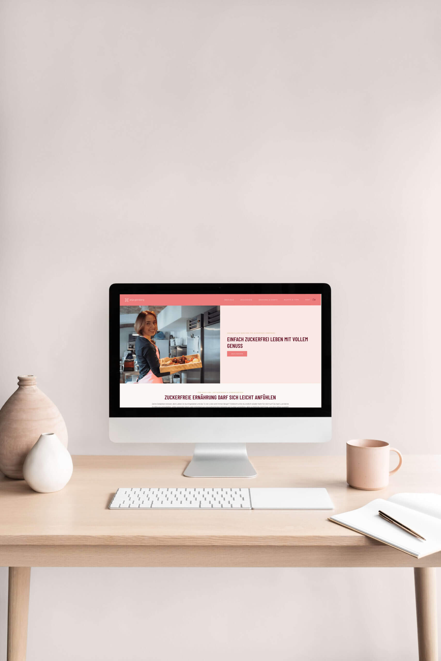 Desktop Mockup Anja Giersberg Zuckerfrei Naschen iMac auf Schreibtisch NOVA AND BOW Brand und Webdesign Yvonne Homann Isernhagen Hannover Website Relaunch